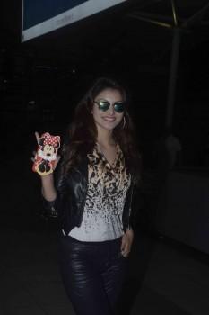 Bollywood Actress Urvashi Rautela Latest Stills.