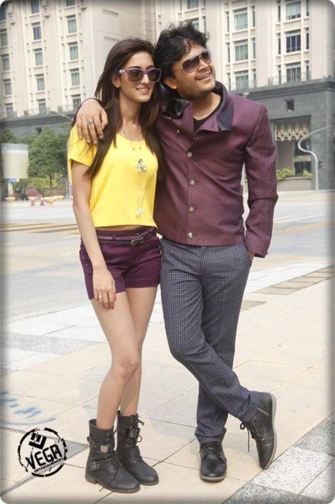 Buguri is an upcoming Indian Kannada language directed by M. D. Sridhar. Ganesh, Erica Fernandes, Richa Panai in the lead roles. Buguri,Ganesh,Golden Star Ganesh,Erica Fernandes,Richa Panai,Buguri Movie Stills,Buguri Movie pics,Buguri Movie images,Buguri Movie photos,Buguri Movie pictures,Buguri Movie poster,Buguri poster