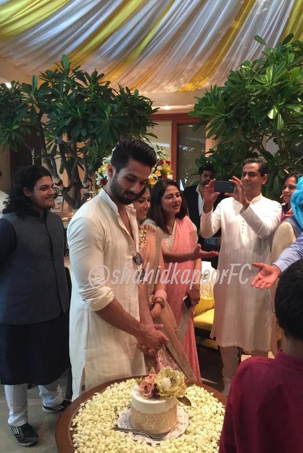 Here are some Unseen pics of Shahid Kapoor and Mira Wedding. Shahid Kapoor,Shahid Kapoor and Mira,Shahid Kapoor and Mira Wedding,Shahid Kapoor and Mira marriage,Mira,Shahid Kapoor and Mira Wedding pics,Shahid Kapoor and Mira Wedding images,Shahid Kapoor and Mira Wedding photos,Shahid Kapoor and Mira Wedding stills