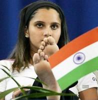Independence Day,Indian national flag,Indian flag photos,celebrities with indian flag,celebrities disrespecting indian flag,national flag,Indian independence day,pictures,images,indian flag controversies,Sharukh khan,Indian flag insulted,Indian Prime mini