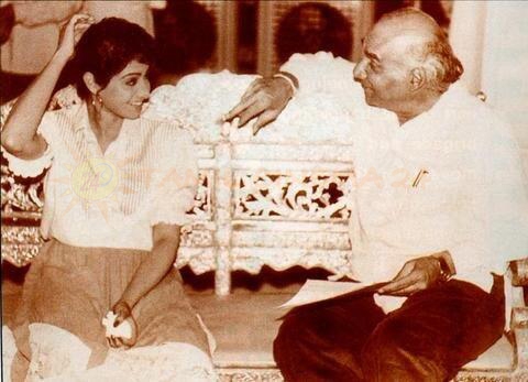 Here are some rare and unseen pictures of Sridevi. Sridevi,actress Sridevi,Happy Birthday Sridevi,Sridevi birthday,Sridevi birthday special,Sridevi rare pics,Sridevi rare images,Sridevi rare photos,Sridevi rare stills,Sridevi unseen pics,Sridevi unseen images,Sridevi unseen photos