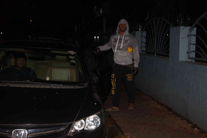 Bollywood Actress Bipasha Basu and Karan Singh Grover in Juhu. Bipasha Basu,Karan Singh Grover,Bipasha Basu and Karan Singh Grover,Spotted: Bipasha Basu and Karan Singh Grover in Juhu,Bipasha Basu and Karan Singh Grover in Juhu