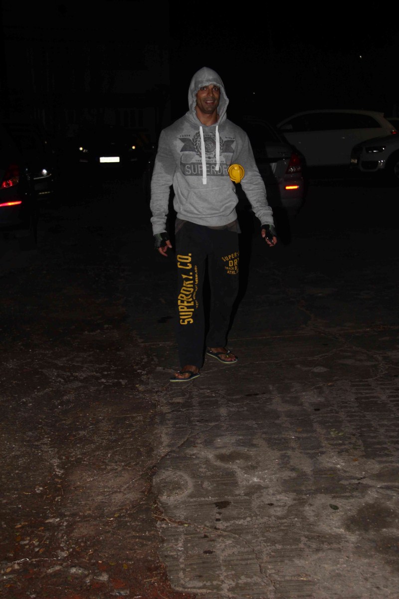 Bollywood Actress Bipasha Basu and Karan Singh Grover in Juhu. Bipasha Basu,Karan Singh Grover,Bipasha Basu and Karan Singh Grover,Spotted: Bipasha Basu and Karan Singh Grover in Juhu,Bipasha Basu and Karan Singh Grover in Juhu