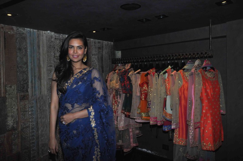 Photos of Shyamal and Bhumika unveiled their New Wedding Costumes. Shyamal,Shyamal Bhumika,Esha Gupta,Bhumika Shodhan,Wedding Costumes,Esha Gupta,Shyamal and Bhumika unveiled their New Wedding Costumes