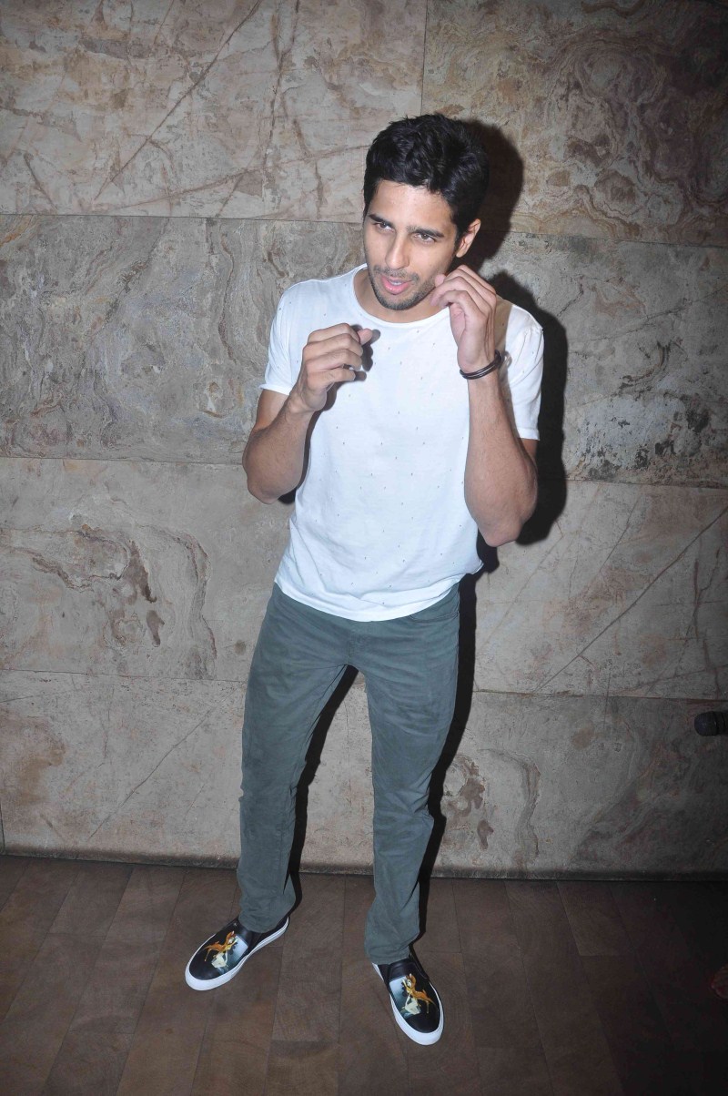 Bollywood Actor Sidharth Malhotra at Brothers Special Screening. Sidharth Malhotra,actor Sidharth Malhotra,Sidharth Malhotra at Brothers Special Screening,Brothers Special Screening,Brothers,Brothers Screening,Sidharth Malhotra latest pics,Sidharth Malhotra latest images,Sidharth Malhotra latest photos,Sidharth Malhotr