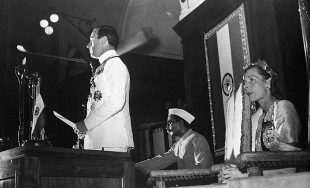 Here are some Rare Pictures of India's First Independence Day. Independence Day,first Independence Day,Independence Day celebration,India's First Independence Day,Independence Day pics,Independence Day images,Independence Day photos,Independence Day stills,Independence Day pictures