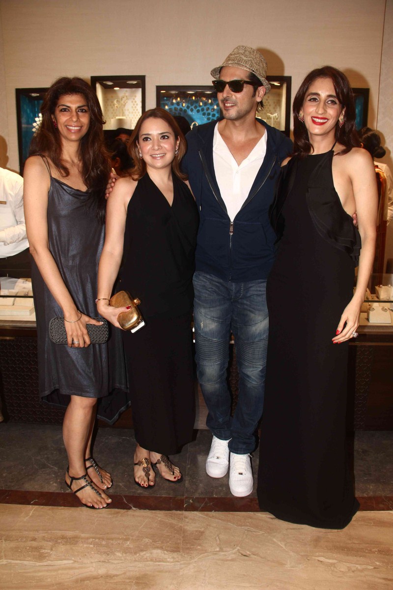 Photos of Launch of Farah Ali Khan's collection by Tanishq. Launch of Farah Ali Khan's collection by Tanishq,Farah Ali Khan's collection by Tanishq,Farah Ali Khan,Tanishq,Tanishq collections