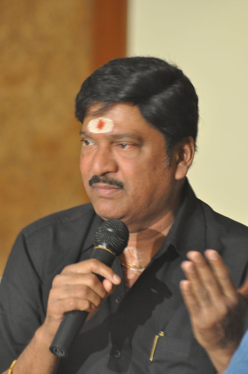 Mahesh Babu's Srimanthudu Movie Success meet Pictures. Mahesh Babu,Srimanthudu Movie Success meet,Srimanthudu Success meet,Srimanthudu Success meet pics,Srimanthudu Success meet images,Srimanthudu Success meet photos,Srimanthudu Success meet stills,Srimanthudu Success meet pictures,Mahesh Babu latest pics,Mah