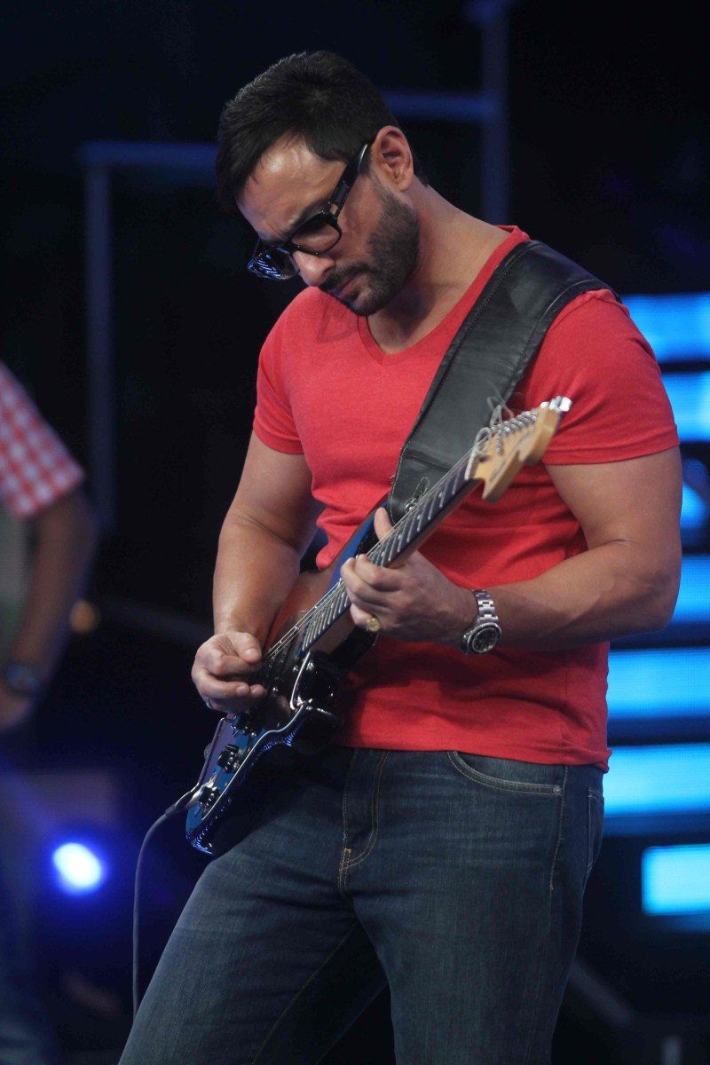 Photos of Promotion of Phantom on the sets of Indian Idol Junior 2015. Saif Ali Khan,Katrina Kaif,Sonakshi Sinha,Phantom movie promotion,Indian Idol Junior sets,Indian Idol Junior,indian idol junior 2015