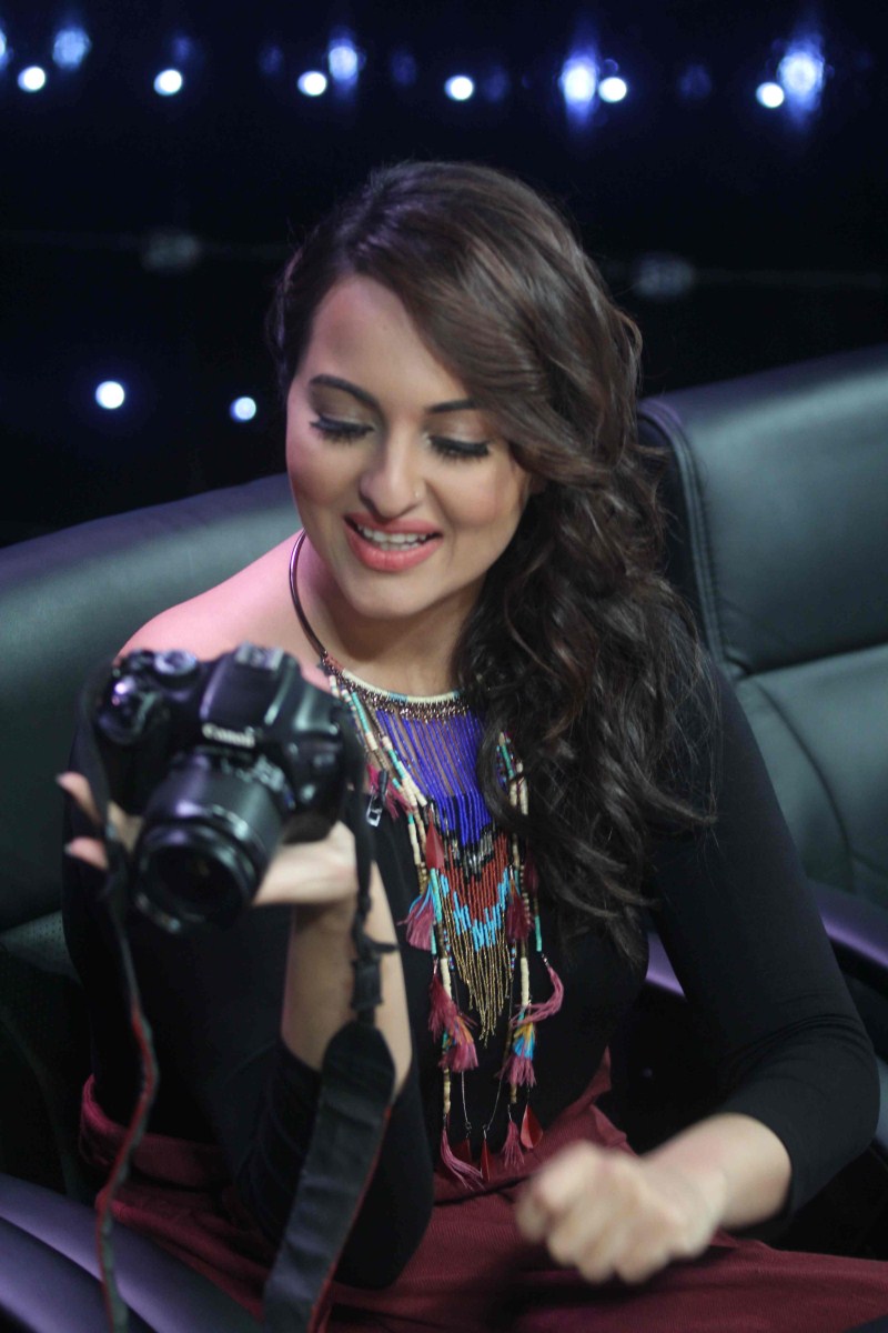 Bollywood Actress Sonakshi Sinha Latest Pictures. Sonakshi Sinha,actress Sonakshi Sinha,Sonakshi Sinha Latest Pictures,Sonakshi Sinha Latest pics,Sonakshi Sinha Latest images,Sonakshi Sinha Latest photos,Sonakshi Sinha Latest stills,Sonakshi Sinha Latest gallery