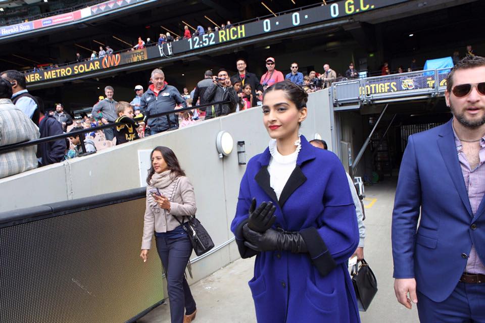Sonam Kapoor attends Indian Film Festival of Melbourne. Sonam kapoor latest photos,Sonam Kapoor at Indian Film Festival of Melbourne,Sonam Kapoor at IIFM,IIFM,Sonam kapoor in Melbourne
