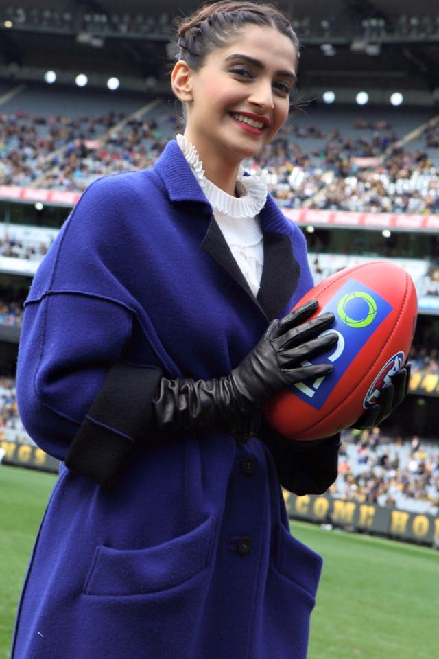 Sonam Kapoor attends Indian Film Festival of Melbourne. Sonam kapoor latest photos,Sonam Kapoor at Indian Film Festival of Melbourne,Sonam Kapoor at IIFM,IIFM,Sonam kapoor in Melbourne