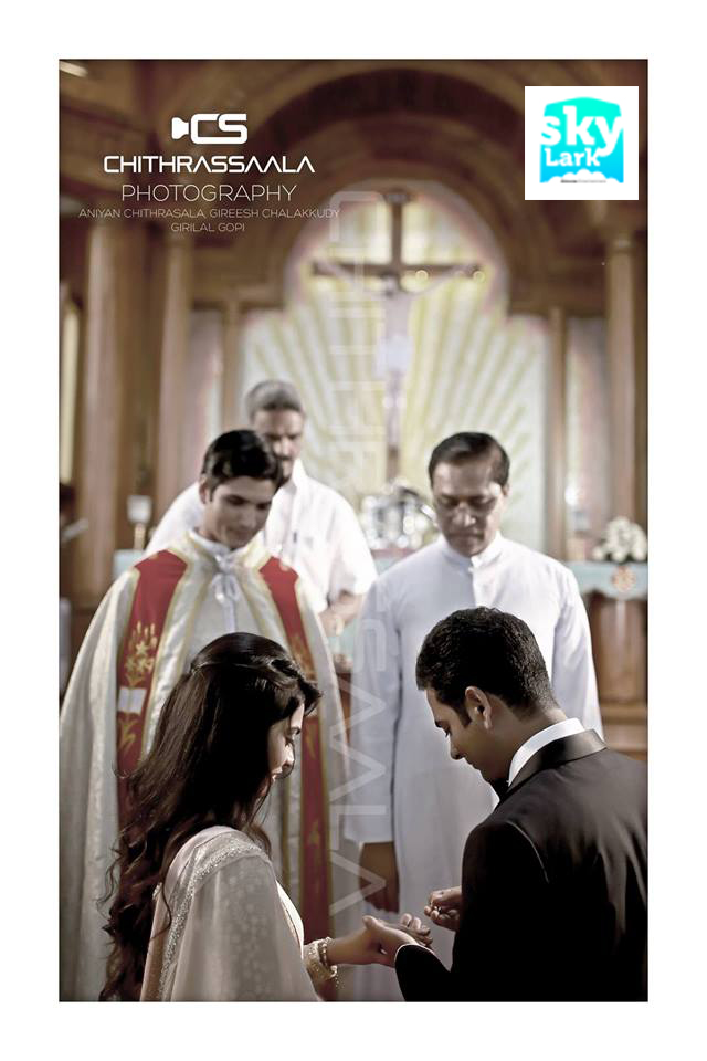 Premam Movie Director Alphonse putharen Aleena Engagement Pictures. Alphonse Putharen,Alphonse Putharen Engagement,Alphonse Putharen Engagement Pictures,Alphonse Putharen Engagement pics,Alphonse Putharen Engagement images,Alphonse Putharen Engagement photos,Alphonse Putharen Engagement stills,Alphonse Putharen and Aleena