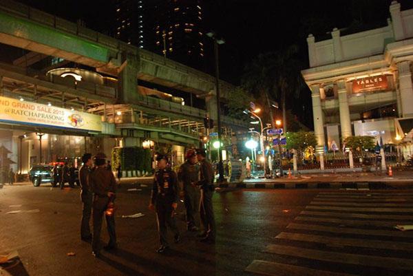 At least 27 people were feared killed in a bomb blast in a commercial area in the Thailand capital on Monday evening, while several others were injured, local media reported. Bangkok Bomb,Bangkok Bomb blast,Thailand,Bangkok explosion,thailand,twin blasts,Deadly Bomb,Deadly Bomb blast,Deadly Bomb blast in Bangkok