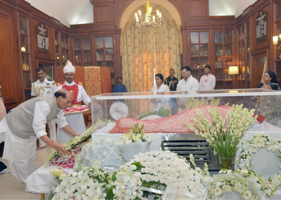Indian president Pranab Mukherjee's wife Suvra Mukherjee passed away at 10:51 am on Tuesday, 18 August.. Suvra Mukherjee,Suvra Mukherjee death,Pranab Mukherjee wife,Pranab Mukherjee wife dies,Suvra Mukherjee photos,Dignitaries Pay Homage to Suvra Mukherjee,Rashtrapati Bhavan