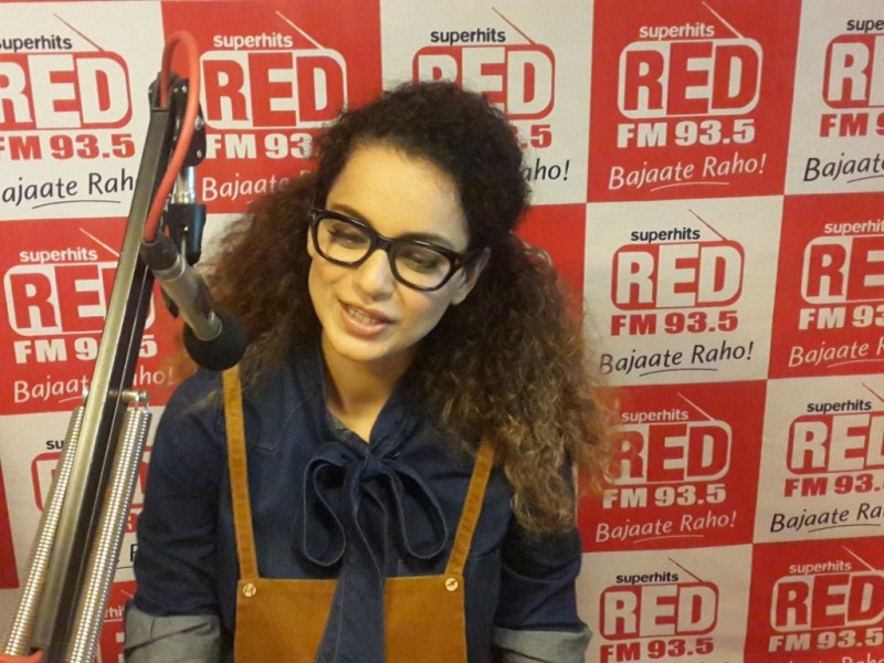 Bollywood Actress Kangana Ranaut and Imran Khan are busy promoting their upcoming movie, Nikhil Advani’s ‘Katti Batti.’ Imran khan,Kangana,Kangana Ranaut,Katti Batti,Katti Batti movie promotion,Katti Batti at Radio Station,Imran and Kangana,Katti Batti movie promotion pics,Katti Batti movie promotion images,Katti Batti movie promotion photos,Katti Batti movie promotion sti