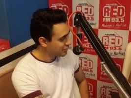 Imran khan,Kangana,Kangana Ranaut,Katti Batti,Katti Batti movie promotion,Katti Batti at Radio Station,Imran and Kangana,Katti Batti movie promotion pics,Katti Batti movie promotion images,Katti Batti movie promotion photos,Katti Batti movie promotion sti