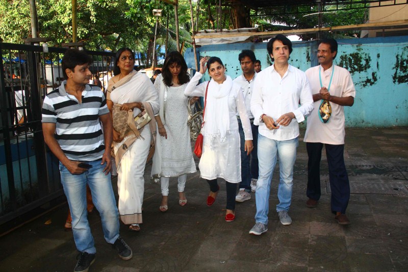 Photos of Bollywood Actress Shraddha Kapoor and family at her grandfather's Prayer Meet. Shraddha Kapoor, Siddhanth Kapoor, Padmini Kolhapure and Shakti Kapoor graced the event. Shraddha Kapoor,Shraddha Kapoor's family at her grandfather Prayer Meet,Actress Shraddha Kapoor,bollywood Actress Shraddha Kapoor,Shraddha Kapoor latest pics,Shraddha Kapoor latest images,Shraddha Kapoor latest photos,Shraddha Kapoor latest pictures