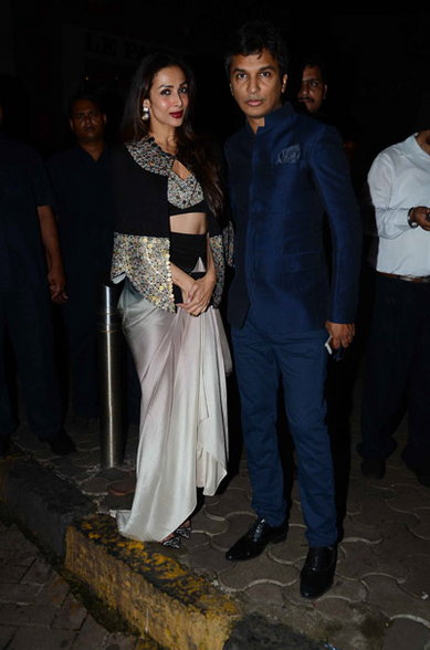 Bollywood Actress Sushmita Sen, Ameesha Patel and others at Queenie Singh's Wedding Bash. Sushmita Sen,Ameesha Patel,Sushmita Sen at Queenie Singh's Wedding Bash,Ameesha Patel at Queenie Singh's Wedding Bash,Queenie Singh Wedding Bash,Queenie Singh Wedding,Queenie Singh Wedding Bash pics,Queenie Singh Wedding Bash images,Queenie Sing
