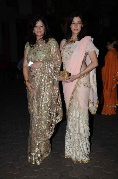 Bollywood Actress Sushmita Sen, Ameesha Patel and others at Queenie Singh's Wedding Bash. Sushmita Sen,Ameesha Patel,Sushmita Sen at Queenie Singh's Wedding Bash,Ameesha Patel at Queenie Singh's Wedding Bash,Queenie Singh Wedding Bash,Queenie Singh Wedding,Queenie Singh Wedding Bash pics,Queenie Singh Wedding Bash images,Queenie Sing