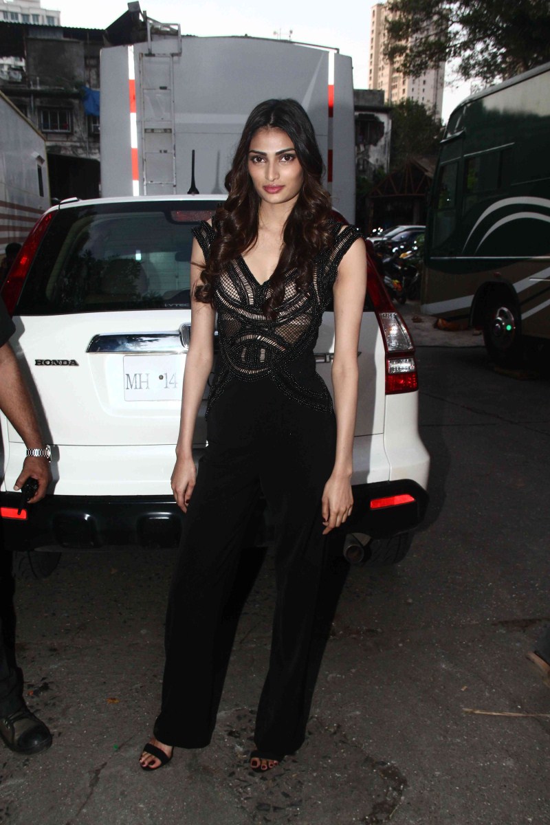 Photos of Bollywood Actor Salman Khan, Sooraj Pancholi and Athiya Shetty promote Hero on the sets of Jhalak Reloaded. Salman Khan,Sooraj Pancholi,Athiya Shetty,Hero movie promotion,Hero promotion,Salman Khan promotes Hero Movie,Jhalak Reloaded,Hero on the sets of Jhalak Reloaded