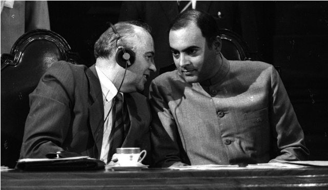 Rajiv Gandhi's 71st birth anniversary is celebrated on 20 August 2015. Rajiv Gandhi birth anniversary,Rajiv gandhi rare and unseen photos