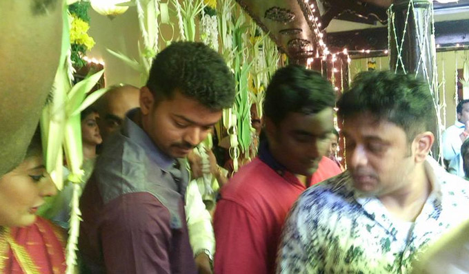 South Indian Actor Vijay at Shanthanu Marriage Puli,vijay,Vijay at Shanthanu Marriage,Vijay at Shanthanu wedding,actor vijay,ilayathalapathy vijay,Shanthanu Marriage,Shanthanu wedding