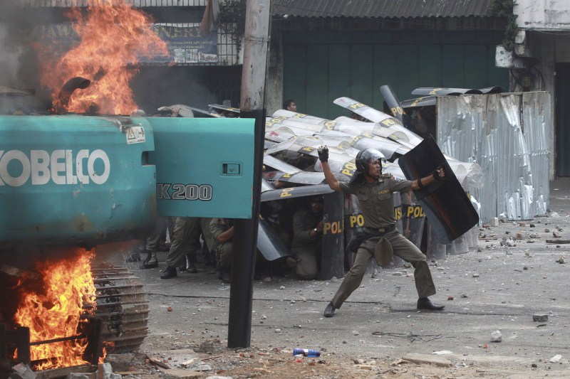Here are some best pictures around the World. Pictures of the Day,best pictures around the World,Latest photographs,Latest photographs pics,Latest photographs images,Latest photographs photos,Latest photographs stills,best photographs,best photographs pics,best photographs 2015