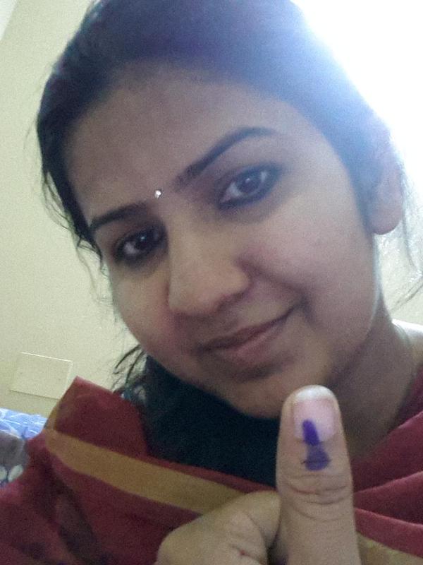 Peoples casting their votes for BBMP Election in Bangalore. BBMP Elections 2015,BBMP Elections,BBMP,vote,bangalore,bbmp bangalore