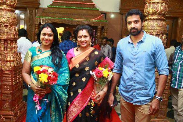 Actor Shanthanu and Keerthi Wedding Reception Pictures. Shanthanu and Keerthi Wedding Reception,Shanthanu and Keerthi Reception,Shanthanu Wedding Reception,Shanthanu and Keerthi,Shanthanu,Keerthi,Shanthanu Reception,Shanthanu marriage Reception,Vijay,Rajinikanth,Vijayakanth