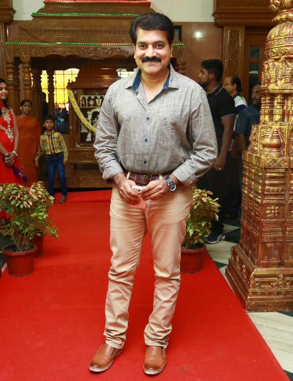 Actor Shanthanu and Keerthi Wedding Reception Pictures. Shanthanu and Keerthi Wedding Reception,Shanthanu and Keerthi Reception,Shanthanu Wedding Reception,Shanthanu and Keerthi,Shanthanu,Keerthi,Shanthanu Reception,Shanthanu marriage Reception,Vijay,Rajinikanth,Vijayakanth