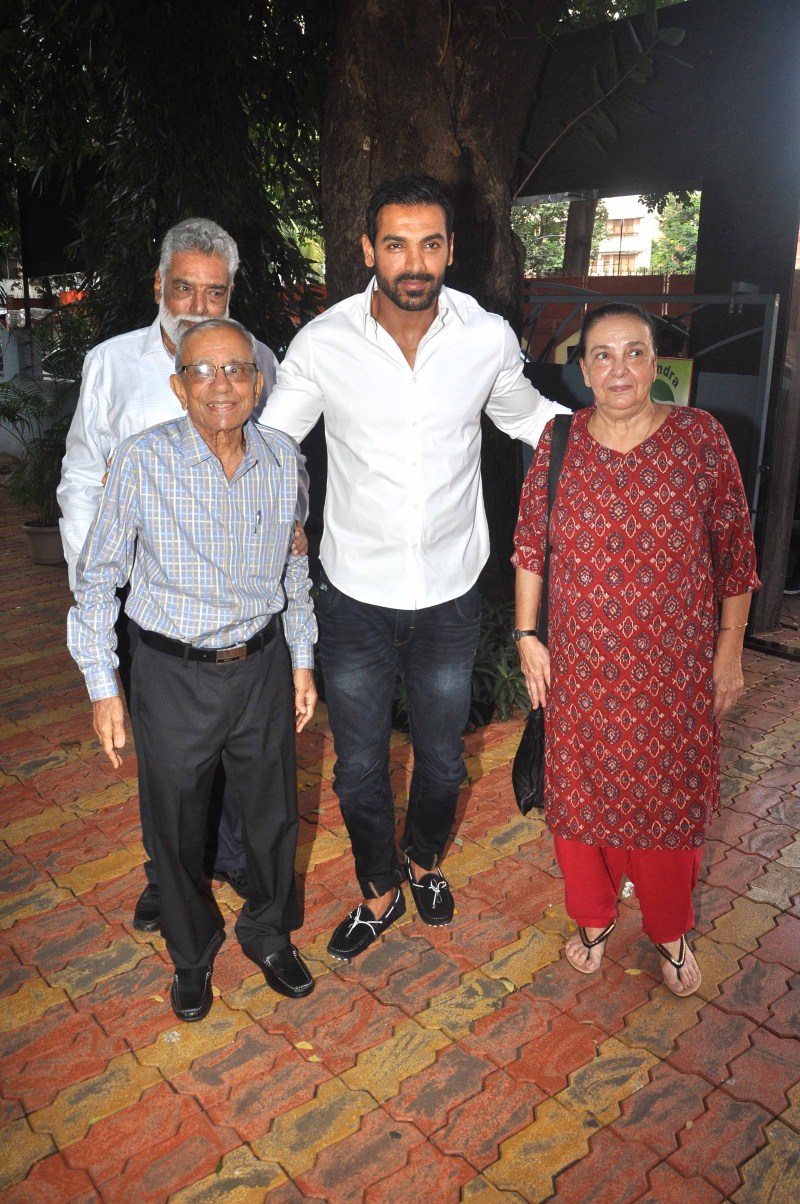 Photos of Bollywood Actor John Abraham and Asha Parekh unveil Chandrakant Patel's book 4th Dimension Architecture. John Abraham,Asha Parekh,Chandrakant Patel's book 4th Dimension Architecture,John Abraham and Asha Parekh,John Abraham latest pics,John Abraham latest images,John Abraham latest photos,John Abraham latest pictures,John Abraham latest stills,John Abra