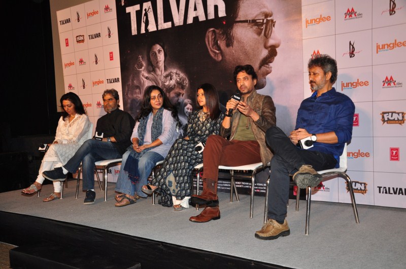 Photos of Bollywood Actor Irrfan Khan and Konkona Sen Sharma at Talvar Trailer Launch. Irrfan Khan,Konkona Sen Sharma,Irrfan Khan at Talvar Trailer Launch,Konkona Sen Sharma at Talvar Trailer Launch,Talvar Trailer Launch,Talvar Trailer Launch pics,Talvar Trailer Launch images,Talvar Trailer Launch photos,Talvar Trailer Launch stills,Talvar