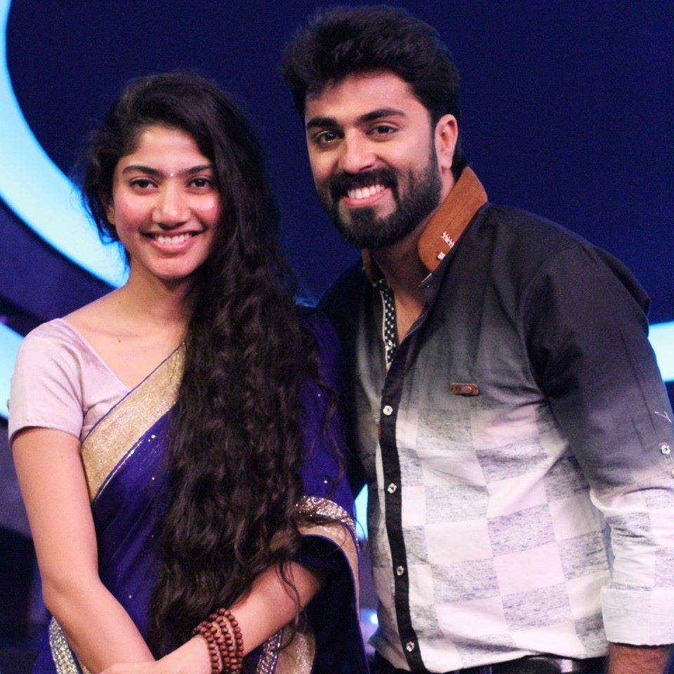 Sai Pallavi appeared on the Sunday episode of Gum on D2 aka D4 Dance Reality Show. Sai pallavi,sai pallavi new,sai pallavi with GP,sai pallavi in D4,sai pallavi in D4 Dance show