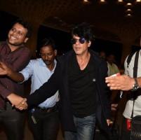 Dilwale,srk,Shahrukh Khan,Dilwale song shoot,srk at Dilwale song shoot,Actor Shahrukh Khan,Shahrukh Khan latest pics,Shahrukh Khan latest images,Shahrukh Khan latest photos,Shahrukh Khan latest stills,Shahrukh Khan latest pictures