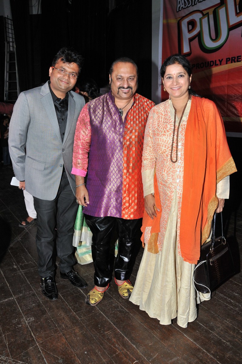 Photos of Celebs at Megh Malhar 2015. Megh Malhar 2015,Megh Malhar,Celebs at Megh Malhar 2015,Megh Malhar 2015 pics,Aneel Murarka,Kavita Seth,Ravindra Jain,Leslie Lewis,Roop Kumar Rathod,Sonali Rathod,Vipul Roy