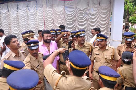 Malayalam actor Jayaram was snapped with Kerala Police officers.