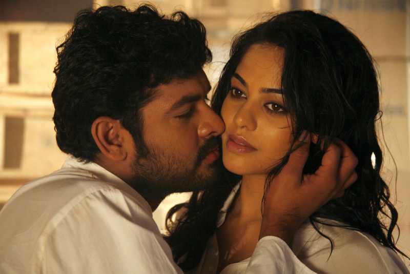 Ballala Deva is an upcoming Telugu Movie, Directed by Ezhil and Music composed by D. Imman. Actor Vimal and Actress Bindu Madhavi in the lead role. Ballala Deva,telugu movie Ballala Deva,Vimal,Bindu Madhavi,Ballala Deva Movie Stills,Ballala Deva Movie pics,Ballala Deva Movie images,Ballala Deva Movie photos,Ballala Deva Movie pictures