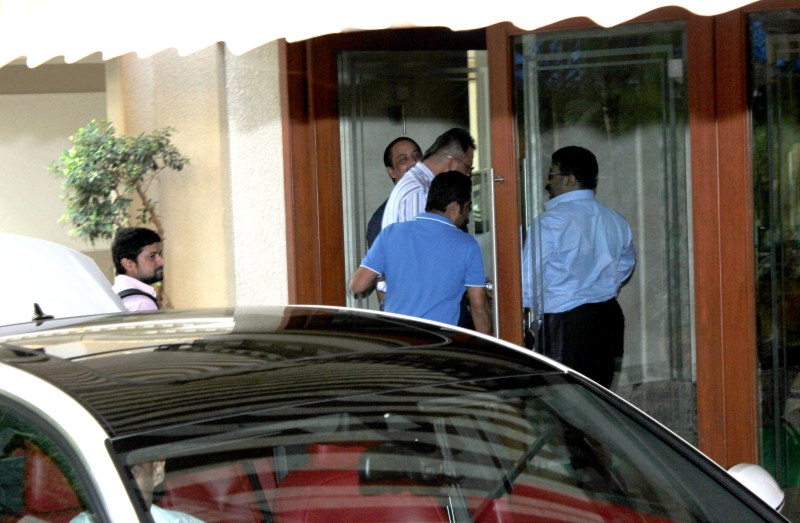 Bollywood Actor Sanjay Dutt granted 30-day parole for daughter's Nose Surgery. Sanjay Dutt,actor Sanjay Dutt,Sanjay Dutt gets parole yet again,Sanjay Dutt gets parole,Sanjay Dutt latest pics,Sanjay Dutt latest images,Sanjay Dutt latest photos,Sanjay Dutt latest stills,Sanjay Dutt latest pictures,Sanjay Dutt latest gallery,Yerwada Ja
