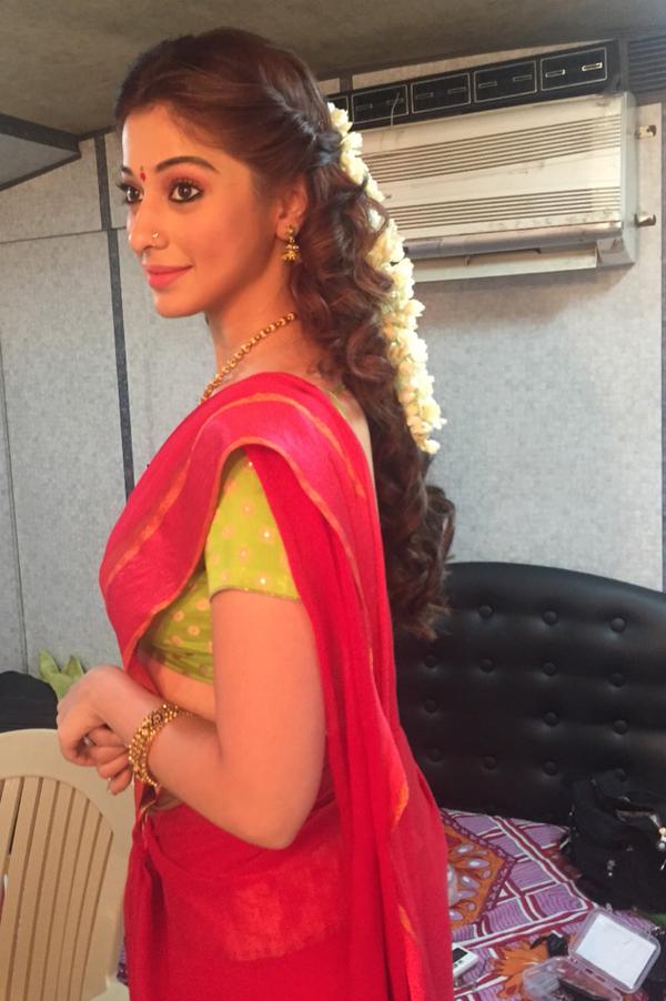 South Indian Actress Raai Laxmi stills from Sowkarpettai Movie. Raai Laxmi,lakshmi rai,Raai Laxmi in Sowkarpettai Movie,Sowkarpettai,Sowkarpettai movie stills,Sowkarpettai movie pics,Sowkarpettai movie images,Sowkarpettai movie photos