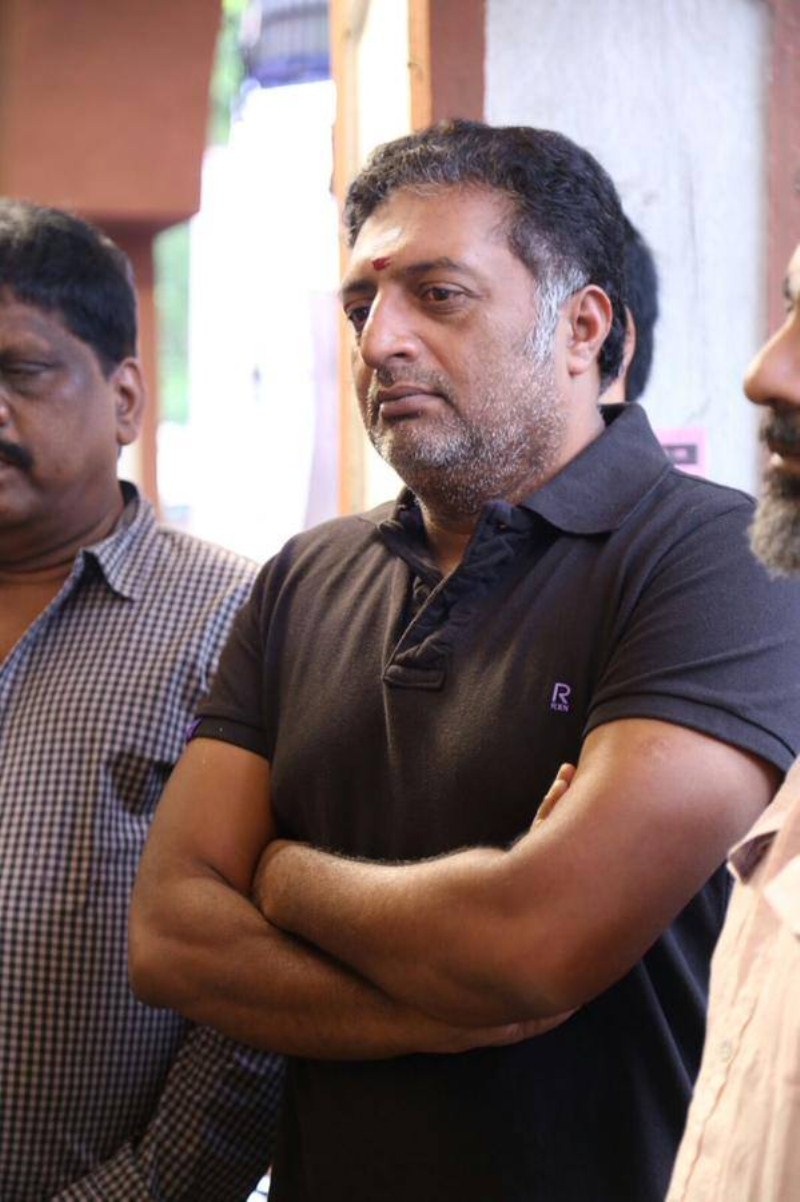 Red Giant Movies Production No 10 Launch Pictures. Jolly LLB,Udhayanidhi Stalin,Prakash Raj,Red Giant Movies Production,Jolly LLB Remake,Udhayanidhi Stalin and Prakash Raj,Udhayanidhi Stalin new movie,Udhayanidhi Stalin new movie launch