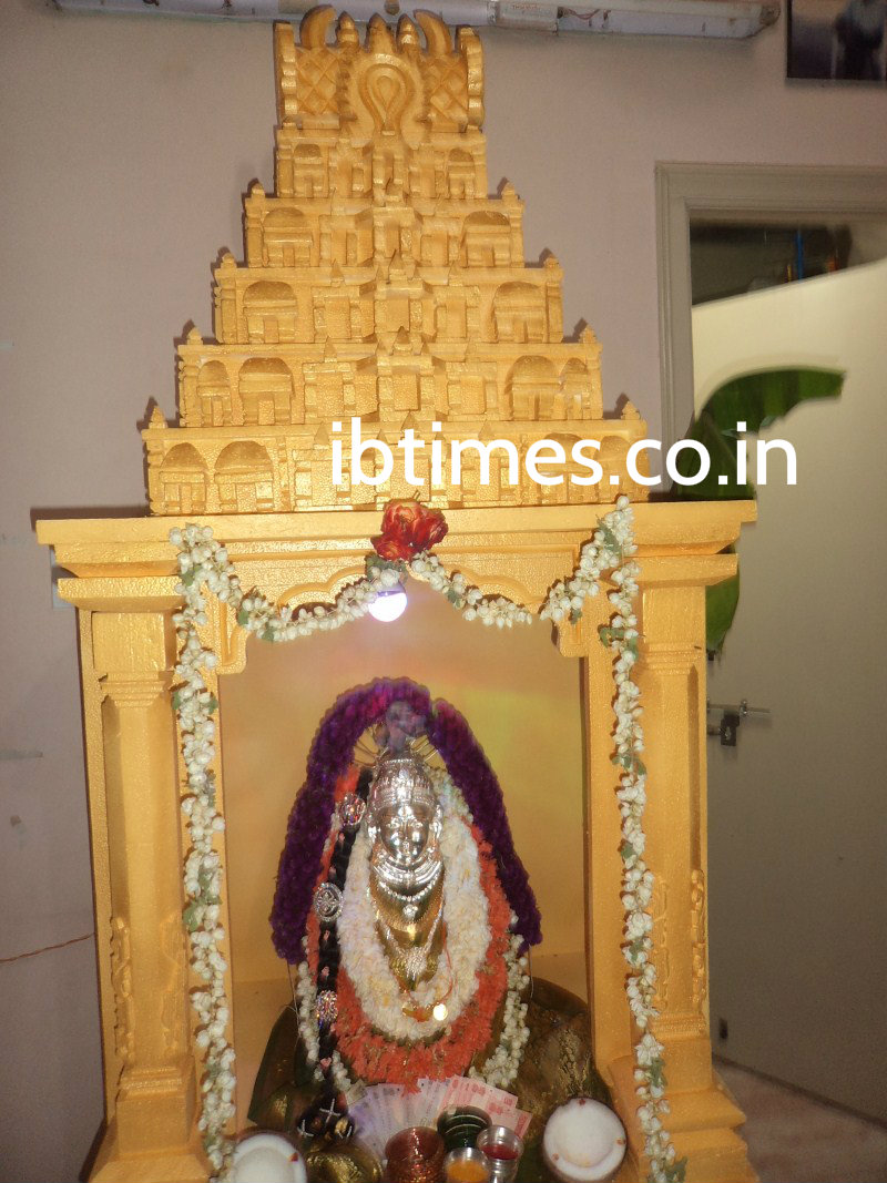 Varalakshmi Vrata is a festival to propitiate the goddess Lakshmi, the consort of Vishnu, one of the Hindu Trinity. Varalakshmi,Varalakshmi Vratam,Varalakshmi festival,Varalakshmi 2015,god Lakshmi,Varalakshmi festival wishes,Varalakshmi festival pictures,Varalakshmi festival pics,Varalakshmi festival images,Varalakshmi festival celebrations,Varamahalakshmi,Varamahalaks