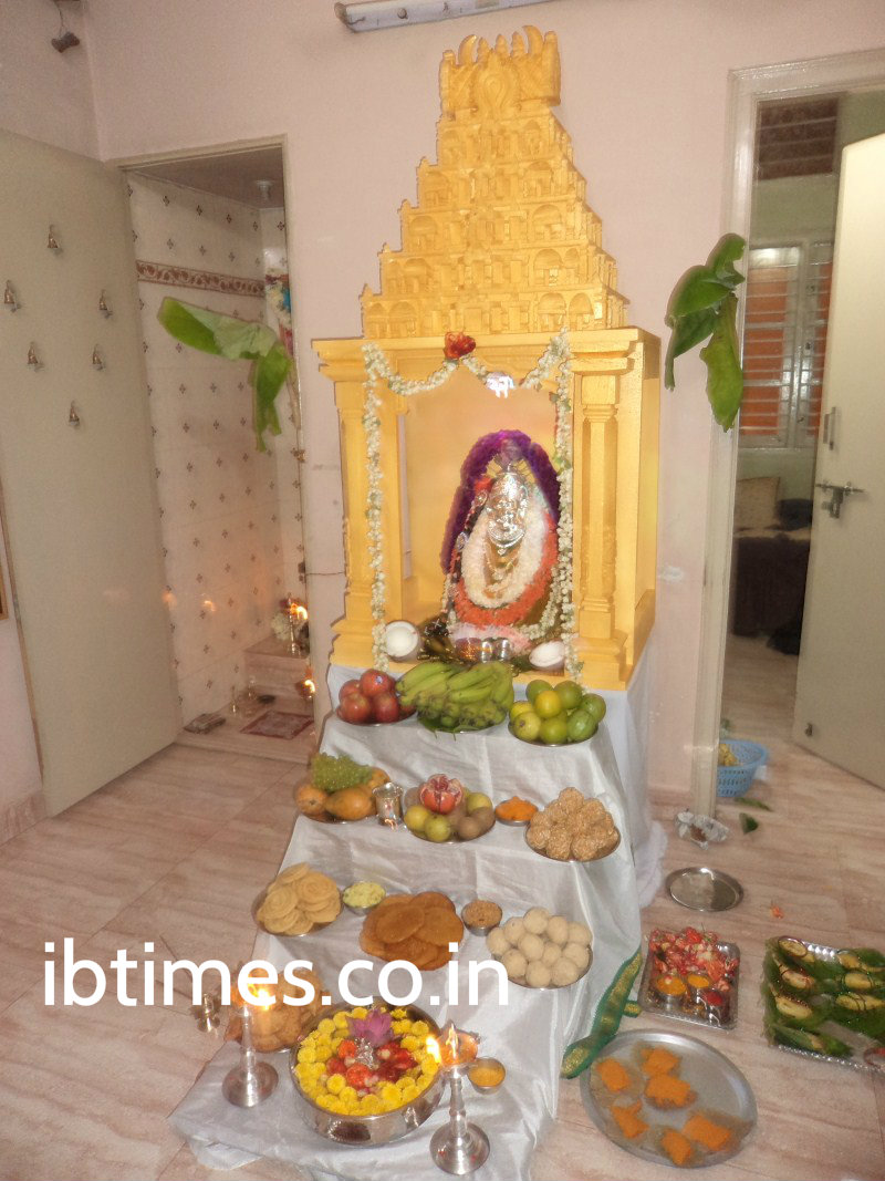 Varalakshmi Vrata is a festival to propitiate the goddess Lakshmi, the consort of Vishnu, one of the Hindu Trinity. Varalakshmi,Varalakshmi Vratam,Varalakshmi festival,Varalakshmi 2015,god Lakshmi,Varalakshmi festival wishes,Varalakshmi festival pictures,Varalakshmi festival pics,Varalakshmi festival images,Varalakshmi festival celebrations,Varamahalakshmi,Varamahalaks