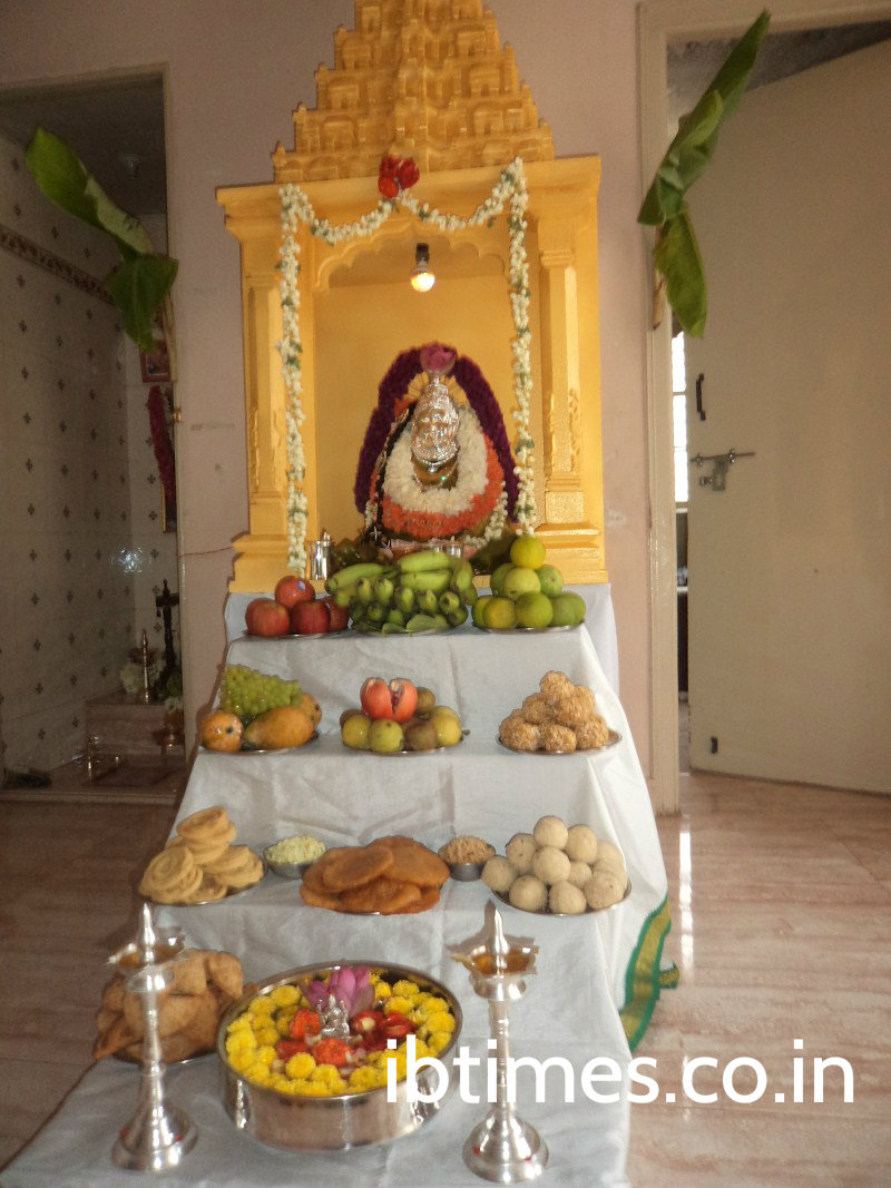 Varalakshmi Vrata is a festival to propitiate the goddess Lakshmi, the consort of Vishnu, one of the Hindu Trinity. Varalakshmi,Varalakshmi Vratam,Varalakshmi festival,Varalakshmi 2015,god Lakshmi,Varalakshmi festival wishes,Varalakshmi festival pictures,Varalakshmi festival pics,Varalakshmi festival images,Varalakshmi festival celebrations,Varamahalakshmi,Varamahalaks