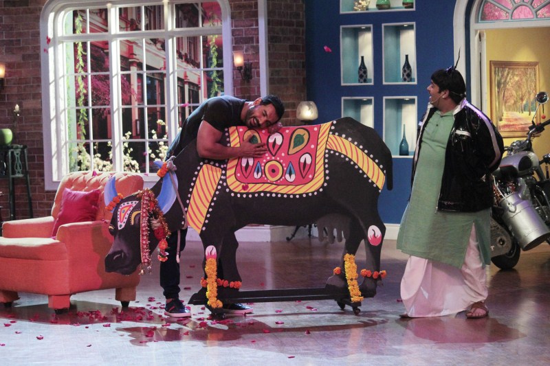 Photos of Bollywood Actress Shruti Haasan, Actor Anil Kapoor and John Abraham on the sets of Comedy Nights with Kapil. Shruti Haasan,Anil Kapoor,John Abraham,Comedy Nights with Kapil,Kapil Sharma,Comedy Nights with Kapil on the sets