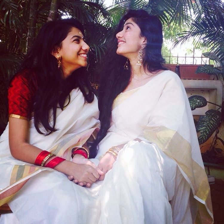 Sai Pallavi celebrated the first Onam with her family. Sai Pallavi,Sai Pallavi onam celebrations,Sai Pallavi onam,sai pallavi onam,Sai Pallavi facebook,Sai Pallavi onam photos,Sai Pallavi sister pooja
