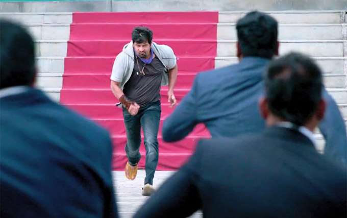 Actor Vikram and Actress Samantha stills from 10 Endrathukulla Movie. Vikram,Samantha,Vikram and Samantha,Vikram in 10 Endrathukulla Movie,Samantha in 10 Endrathukulla Movie,10 Endrathukulla,10 Endrathukulla Movie stills,10 Endrathukulla Movie pics,10 Endrathukulla Movie images,10 Endrathukulla Movie photos,10 Endrathukulla