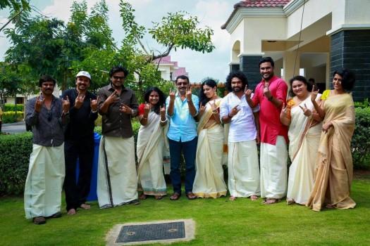 Malayalam celebrities celebrated Onam 2015 on Friday, 28 August.