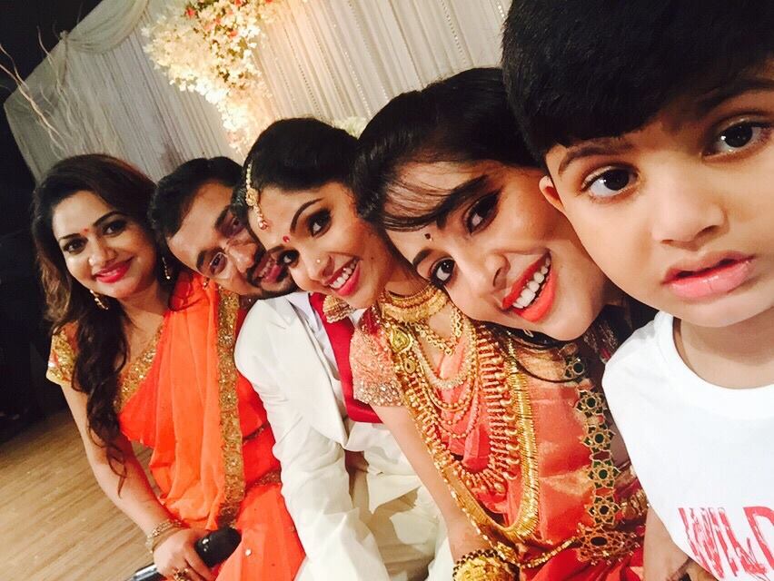 Celebrities from Malayalam entertainment industry attended the wedding receptiion of Muktha and Rinku Tomy. Muktha,muktha wedding reception,muktha reception photos,muktha rinku wedding reception