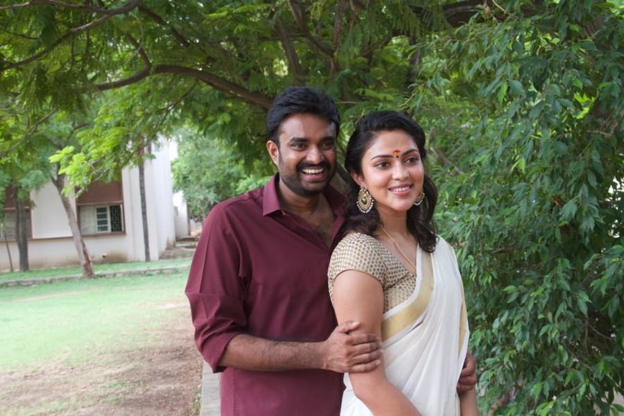 Amala Paul celebrated Onam 2015 with her friends and family. Amala paul,amala paul onam,amala paul onam celebrations,amala paul onam 2015